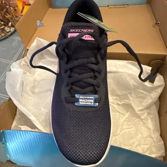 Sneakers - Picture 2 of 4